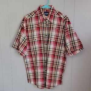 Wrangler Men's Shirt Large Red Plaid Short Sleeve Button Down